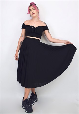 VINTAGE 90S BLACK PLEATED CIRCLE SKIRT