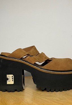 90s Vintage Deadstock Suede Chunky Heeled Sandals