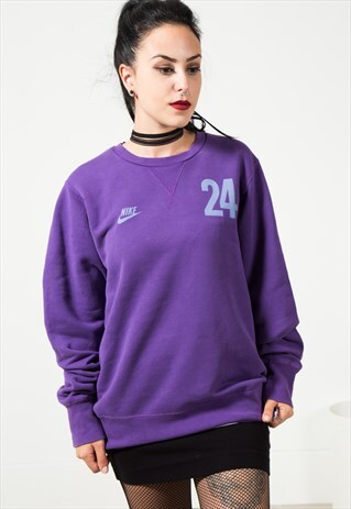 VINTAGE NIKE SWEATSHIRT / S1920