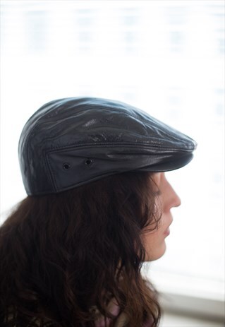 VINTAGE 80'S BLACK LEATHER HAT