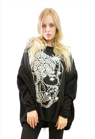 OVERSIZED JUMPER WITH SKULL DESIGN IN BLACK