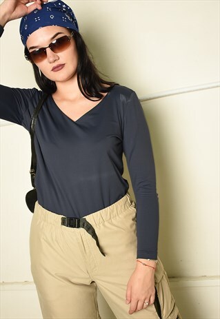 Y2K RETRO BASICS STRETCH TOP IN CHARCOAL GREY