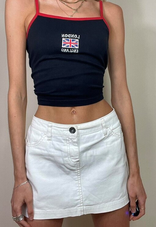 garment image