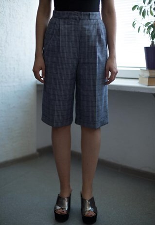 VINTAGE 90'S GREY PLAID SHORTS