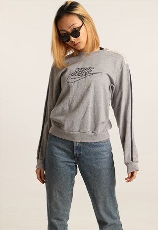 VINTAGE NIKE EMBROIDERED SPELLOUT SWEATSHIRT
