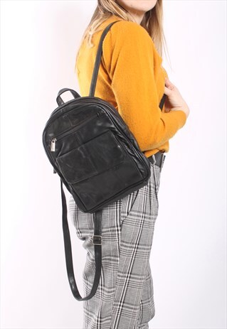 VINTAGE 90S BACKPACK IN BLACK PATCHWORK LEATHER