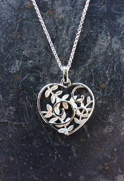 Floral Heart Pendant Necklace