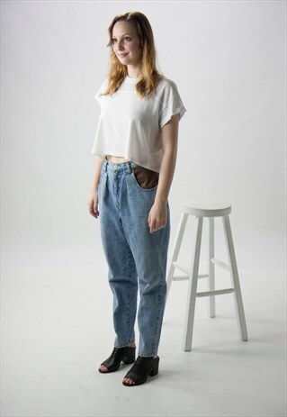 HIGH WAISTED BLUE DENIM / VINTAGE MOM JEANS