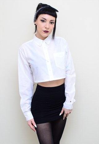 00'S RETRO WHITE REWORKED CROPPED TOMMY HILFIGER SHIRT