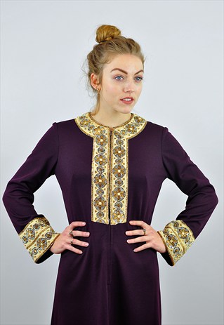 VINTAGE 1970S PLUM HIPPY BOHEMIAN MAXI DRESS