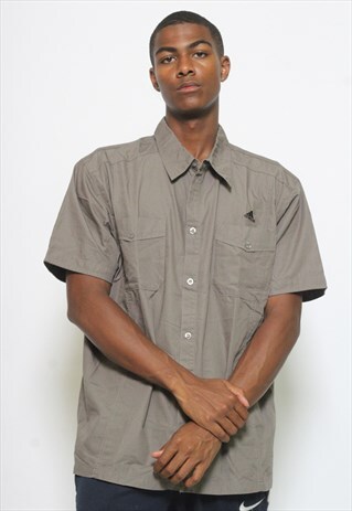VINTAGE ADIDAS SHORT SLEEVE SHIRT