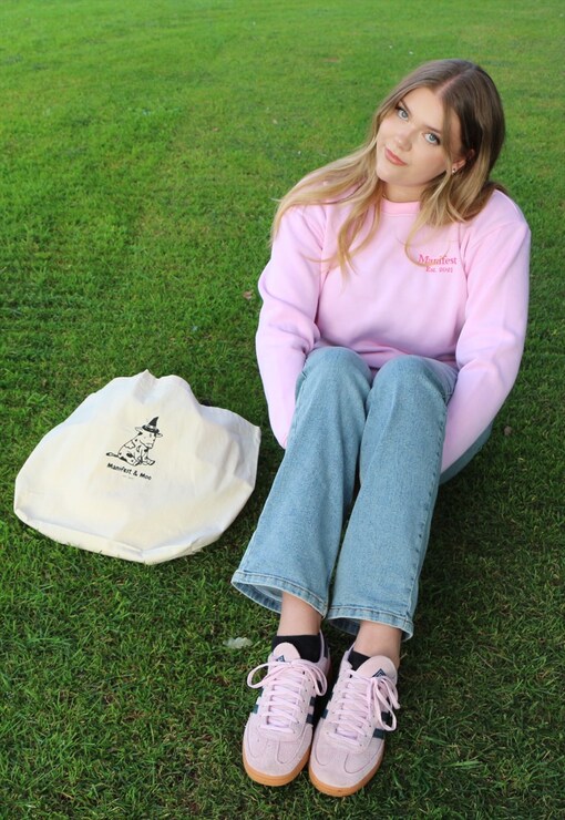 garment image