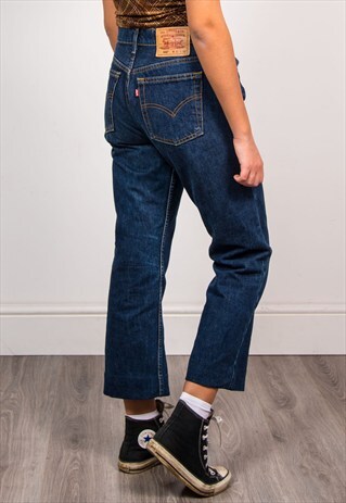 VINTAGE 90'S DARK BLUE DENIM LEVI'S ANKLE GRAZER JEANS