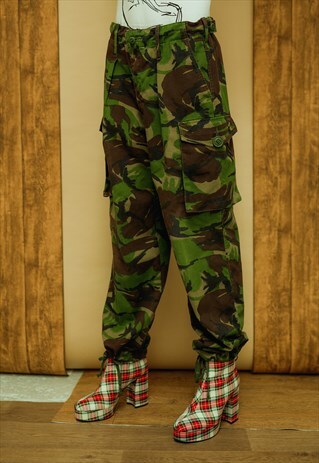CAMO TROUSERS