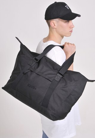BLACK WEEKENDER BAG