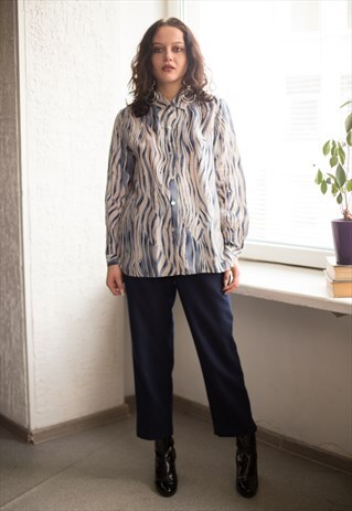 VINTAGE 90'S MULTI COLOUR PATTERNED SHIRT