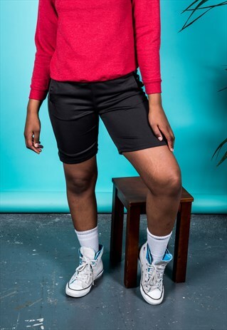 VINTAGE SPORTS SHORTS IN GREY