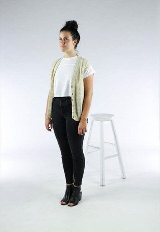 BEIGE KNITTED VEST / SLEEVELESS CREAM CARDIGAN
