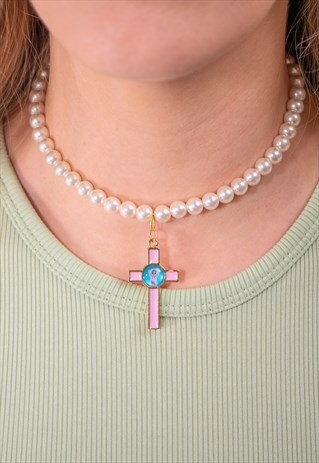 VINTAGE FAUX PEARL NECKLACE