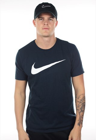 VINTAGE NIKE T SHIRT