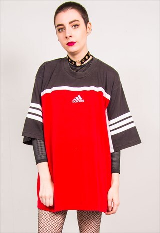 ADIDAS VINTAGE 90'S RED OVERSIZED T-SHIRT