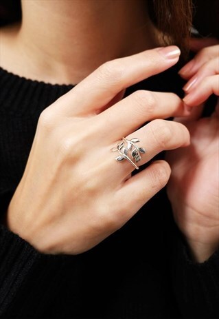 LEAF STERLING SILVER RING