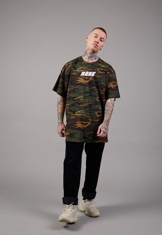 OVERSIZED T-SHIRT IN CAMO WITH WHITE EMBROIDERY
