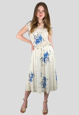 70's White Vintage Sleeveless Dress Blue Floral Print 