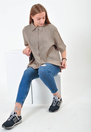 VINTAGE SHORT SLEEVE SHIRT IN GREEN