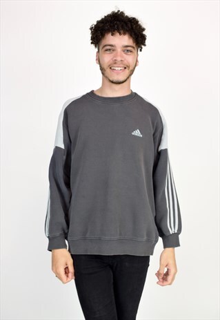 VINTAGE 90'S ADIDAS SWEATSHIRT