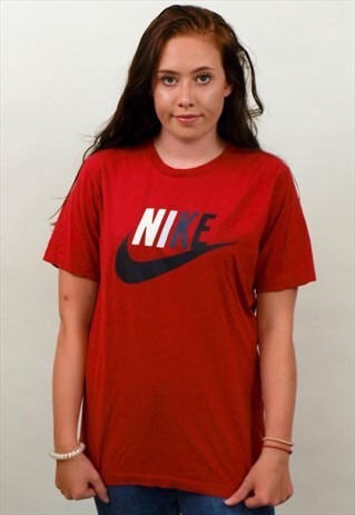 VINTAGE NIKE T-SHIRT