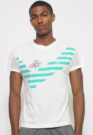 VINTAGE REEBOK T-SHIRT