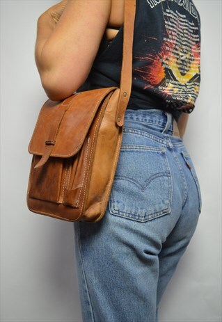 VINTAGE 70S TAN BROWN LEATHER SATCHEL SHOULDER BAG BOHO