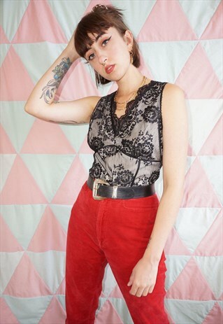 VINTAGE 90S FLORAL PATTERNED LACE TOP