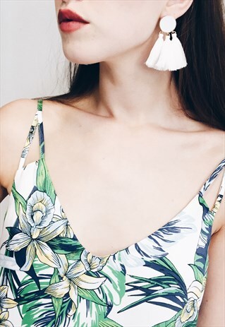 WHITE TASSEL STATEMENT EARRINGS WITH GOLD COLOURED DETAILS