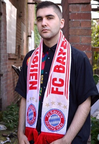 BAYERN MUNICH VINTAGE FOOTBALL SCARF