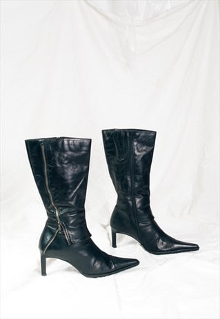 Vintage Y2K Leather Ankle Boots in Black