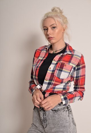 VINTAGE 90S FLANNEL SHIRT IN A RED CHECK