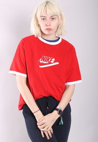 VINTAGE NIKE T-SHIRT