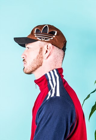 VINTAGE ADIDAS CAP IN BROWN WITH EMBROIDERY LOGO