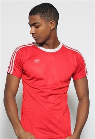 VINTAGE ADIDAS T-SHIRT RED