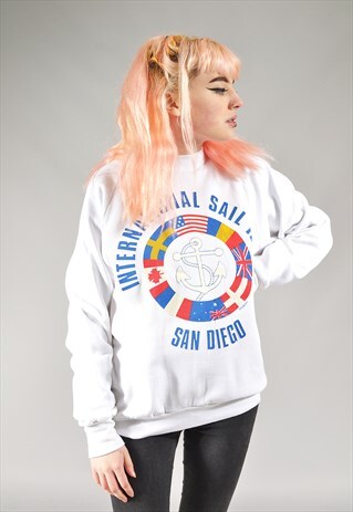 VINTAGE WHITE INTERNATIONAL SAILING SWEATER