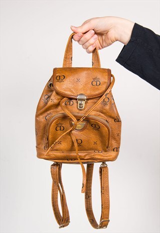 90'S VINTAGE BROWN LOGO FAUX LEATHER MINI BACKPACK RUCKSACK