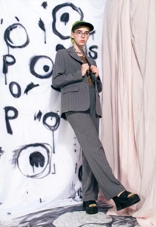 VINTAGE SUIT 90S PINSTRIPED GREY GIRLBOSS BLAZER PANTS SET