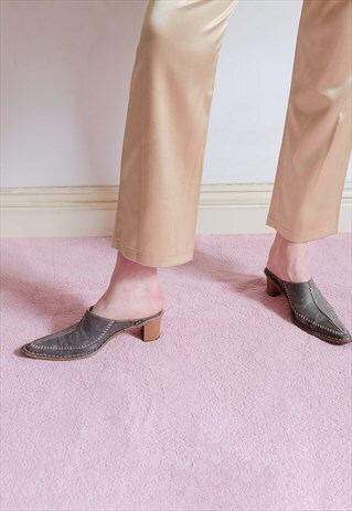 VINTAGE 90S BROWN HIGH HEEL MULES