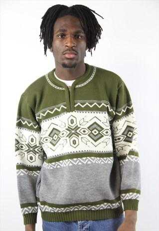 VINTAGE WINTER PATTERNED GREEN JUMPER