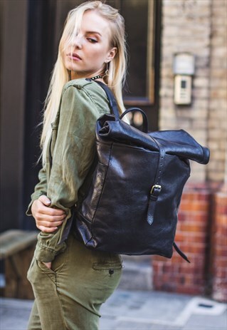 ROLL TOP BACKPACK RUCKSACK IN MATTE BLACK LEATHER