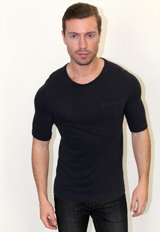 90S VINTAGE BLACK THREE QUARTER SLEEVE ROUND NECK T-SHIRT