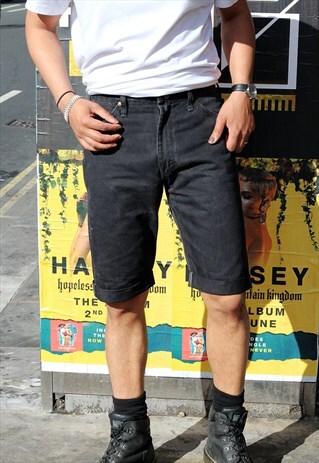 VINTAGE WRANGLER DENIM SHORTS W33"