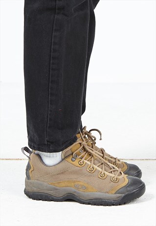 VINTAGE BROWN SALOMON DADDY SHOE TRAINERS